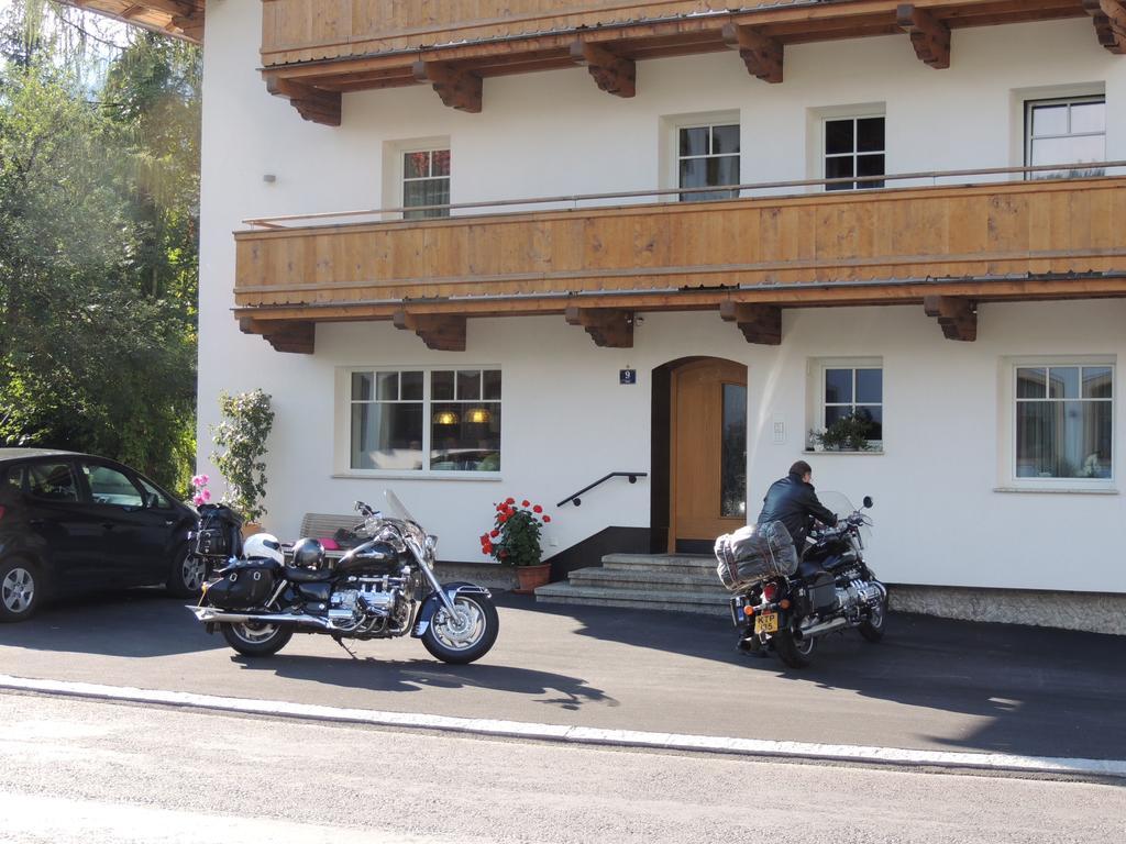 Pension Rosenhof Brixen im Thale Exterior photo